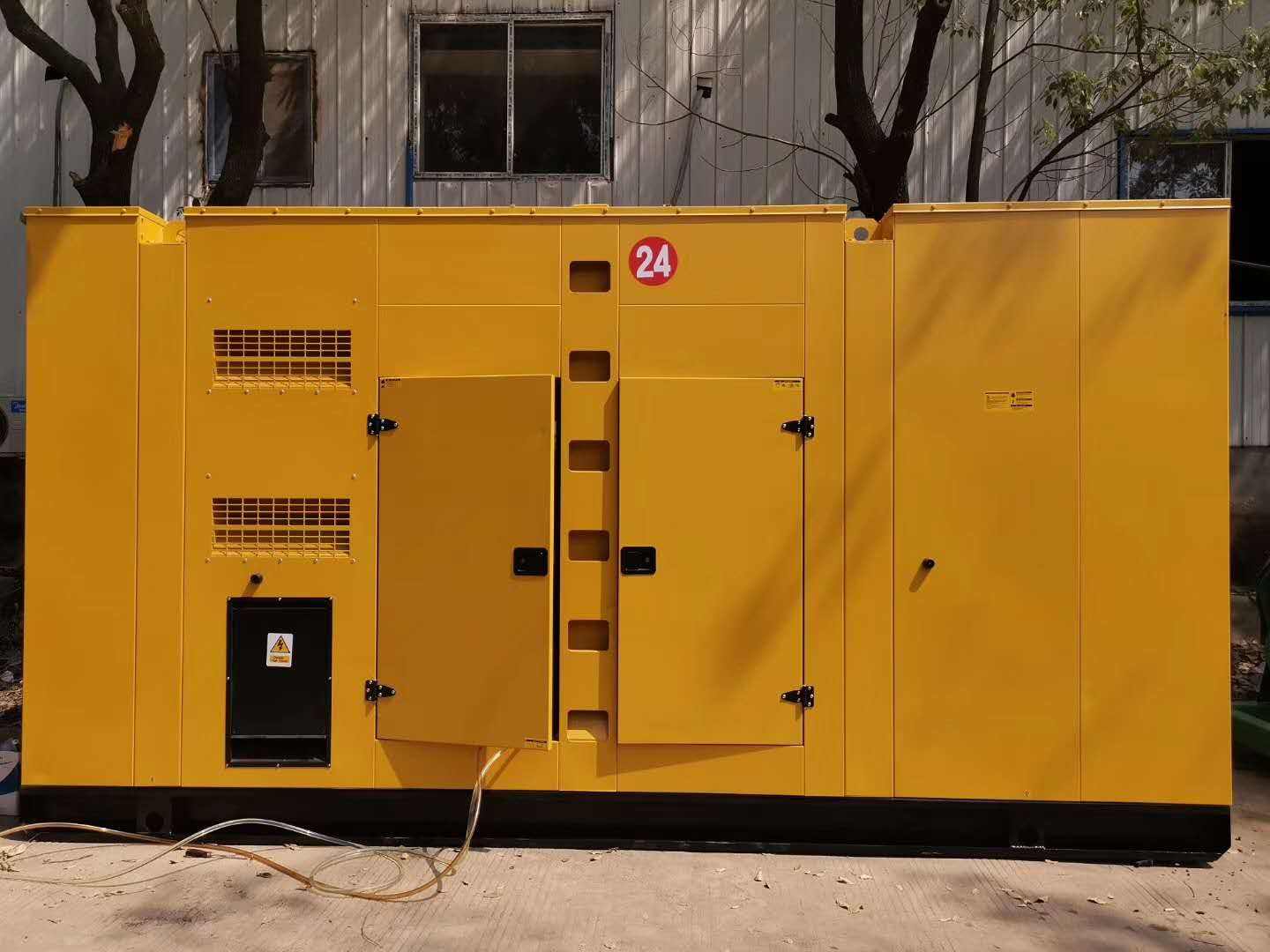 延津租赁发电机-国产柴油发电机油耗的奥秘