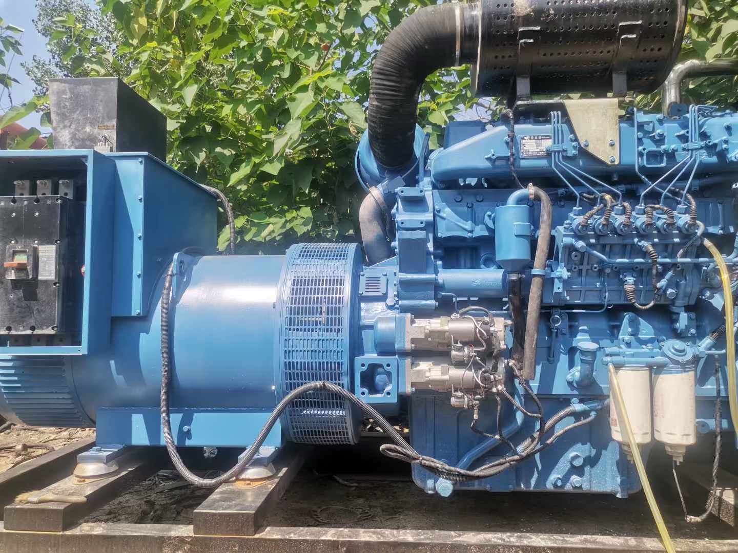 延津详细说明降低 800kW 柴油发电机输出电流波动的方法