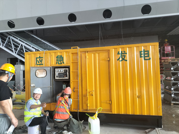 延津怎样判断空气滤清器是否需要更换？